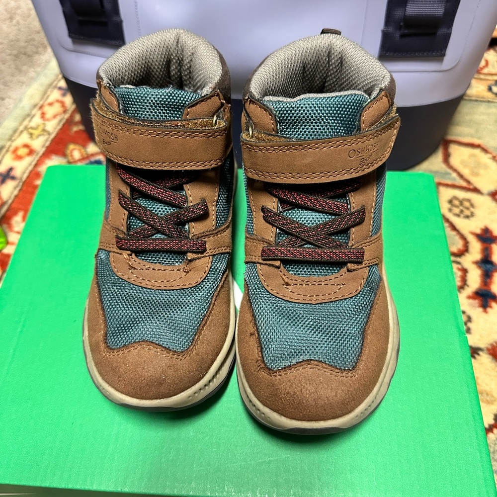OshKosh B'gosh Tan and Blue Kids Boots